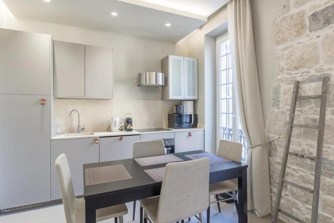 Private Apartment Located In The "Carre D'Or Nice" Luaran gambar