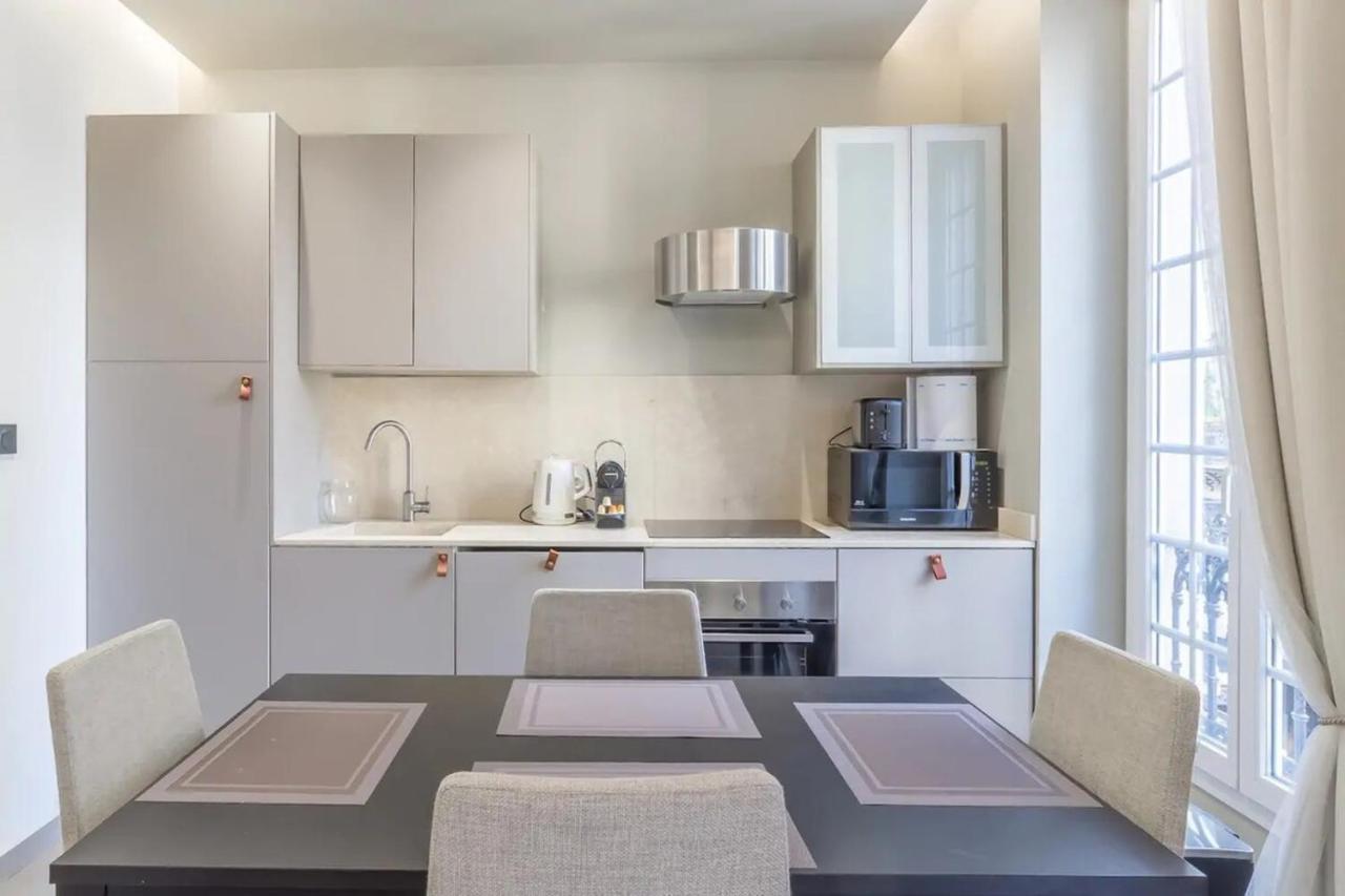 Private Apartment Located In The "Carre D'Or Nice" Luaran gambar